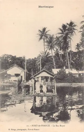 B156 Martinique Fort de France Bac Boyer Boot Ureinwohner Ethno Postkarte