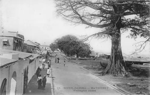 L549 Gambia Bathurst Wellington Street Vintage Postkarte
