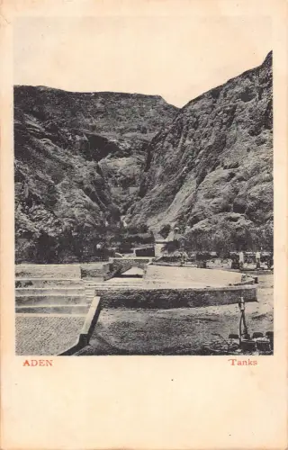 B617 Jemen Aden Panzer Vintage Postkarte