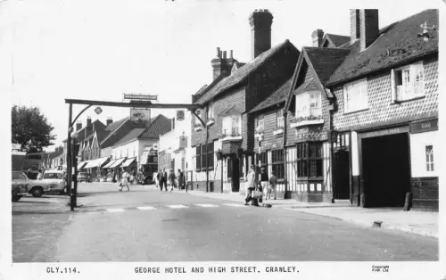 L069 England Crawley George Hotel und High Street Postkarte