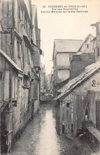 C010 Frankreich, Caudebec en Caux, Rue des Boucheries Vintage Postkarte