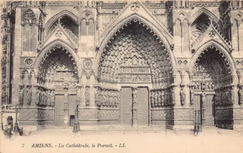 C014 Frankreich, Amiens La Cathedrale Le Portail Vintage Postkarte