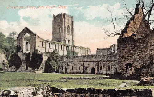 A889 England Fountains Abbey aus Südwesten Vintage Postkarte