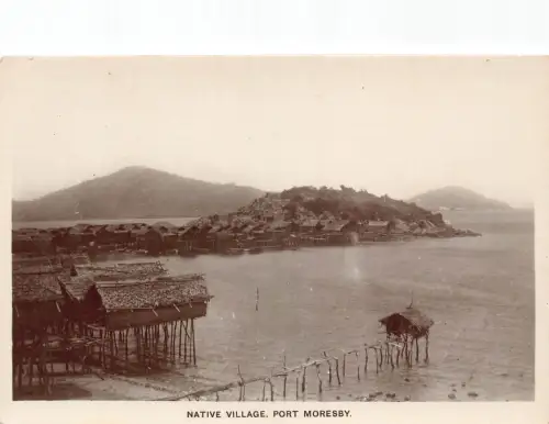 B642 Papua Neuguinea Ureinwohnerdorf Hafen Moresby RPPC Vintage Postkarte