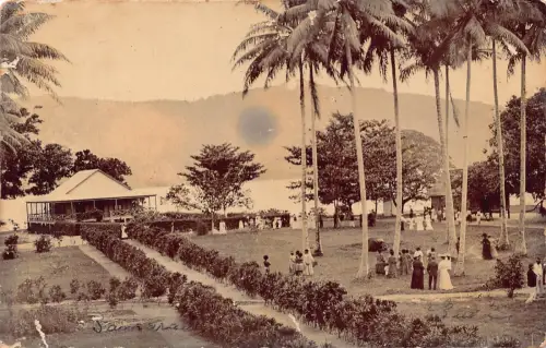 B642 Papua Neuguinea Samarai Insel Menschen auf Spaziergang Vintage Postkarte