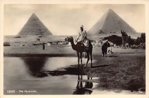 B663 Ägypten Kairo die Pyramiden Kamel Ureinwohner RPPC Vintage Postkarte