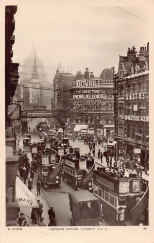 B664 England London Ludgate Zirkus Doppeldeckerbus Bovril Smiths RPPC Postkarte