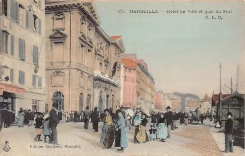 A913 Frankreich Marseille Hotel de Ville Rathaus und Kai zum Hafen Postkarte