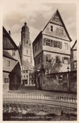 Deutschland Nördlingen Luckengasse mit Daniel RPPC Postkarte C445