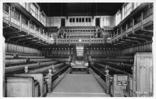 B183 England London The Chamber of the House of Commons RPPC Vintage Postkarte