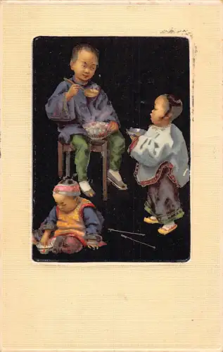 China 1904 Drei chinesische Kinder essen Reis ethnische Ureinwohner Postkarte B994
