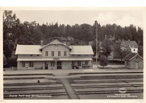 A936 Schweden Swarta Parti med jaernvaegsstationen Bahnhof Bahn Postkarte