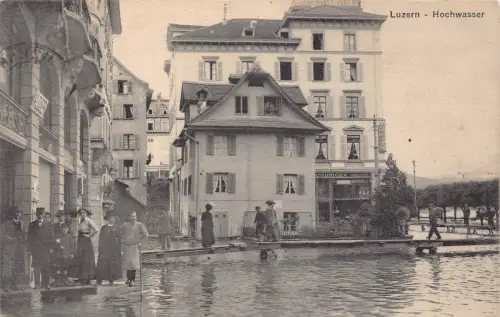 Schweiz Hochwasser in Luzern 1910 Katastrophe Hochwasser Vintage Postkarte C451