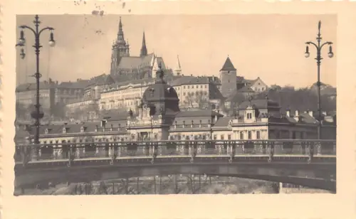 B221 Tschechien Praha Prag Totalansicht der Burg Hradschin Vintage Postkarte