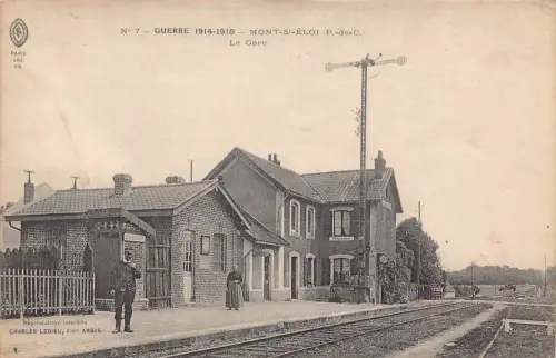 Frankreich Mont St Eloi Gare Bahnhof Vintage Postkarte C323