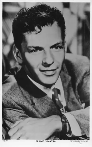 Amerikanischer Sänger Frank Sinatra Portrait RPPC Vintage Postkarte C448