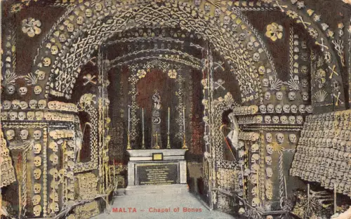 Malta Valletta Knochenkapelle innen Vintage Postkarte