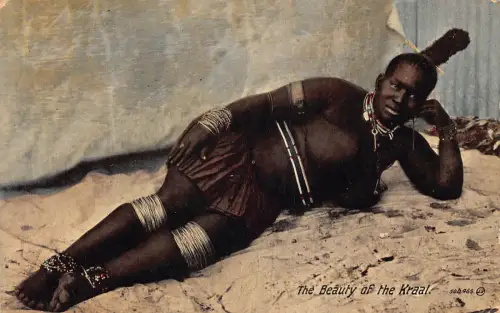 Südafrika Ureinwohnerin Schönheit der Kraal ethnische Vintage Postkarte