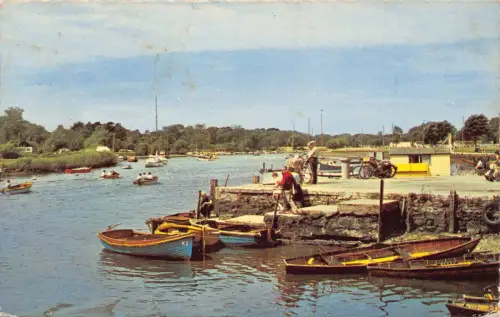 England 1964 Hafen Chirstchurch Boote Vintage Postkarte