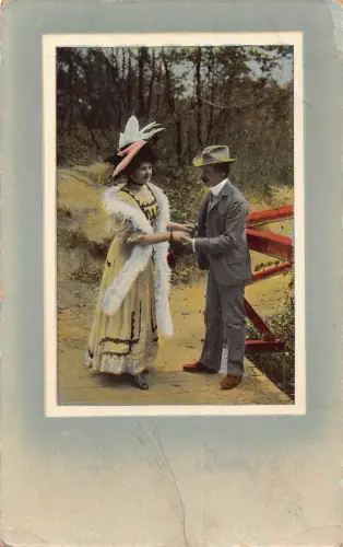 Russland 1911 Romantik Paar Liebeserklärung elegante Frau Passepartout Postkarte