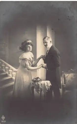 Russland Liebe Romantik Fotomontage Paar Händchen halten Rosen 1914 AK