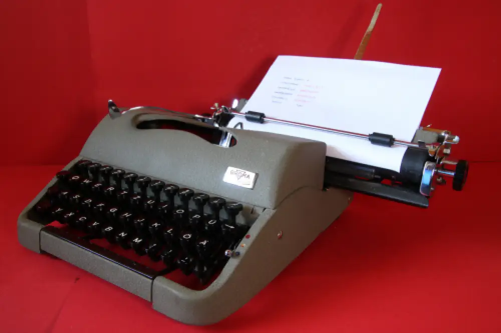 Vintage Groma Model N typewriter from 1953 /305109/ working condition pls read! 20