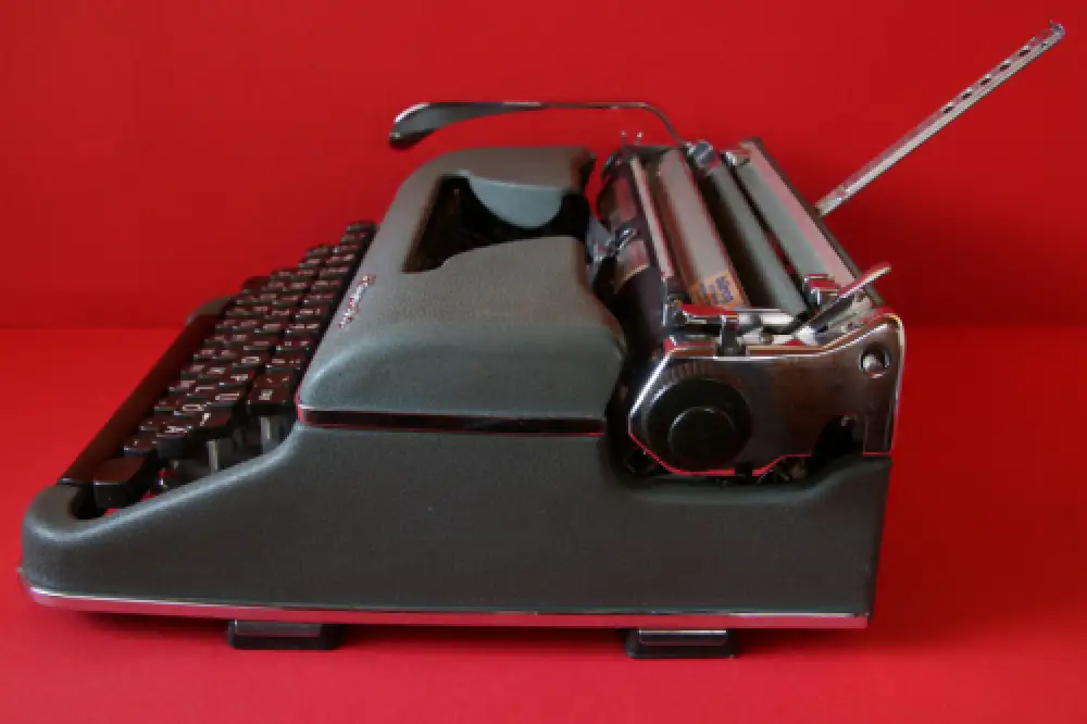 Vintage Olympia SM3 dark gr very good condition w own case tested 1957 / 1007604 4