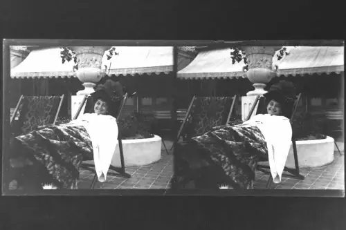 Antique Glass negative Stereo Lady on the Sunbed in the Garden of the Hotel 1900