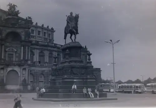 Orig Film Negativ DDR Dresden  Theaterplatz Semperoper IKARUS BUS 70s  B14/10/34