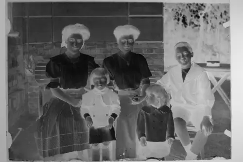 Antique Glasnegativ Platte Glassnegative Family Familie   1900-1910, 18x13cm