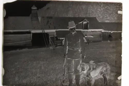 Antique Glasnegativ Platte Glassnegative Hunter w dog   1900-1910, 18x13cm