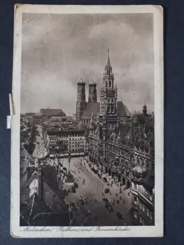 AK Postcard CPA  Deutschland München Marienplatz und Rathaus, Frauenkirche 1928