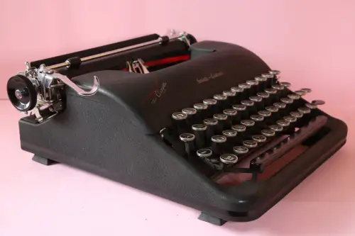 Vintage Smith Corona Clipper Floating Shift RAR old Turkish keyboard layout 1946
