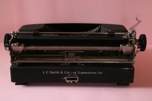 Vintage Smith Corona Clipper Floating Shift RAR old Turkish keyboard layout 1946