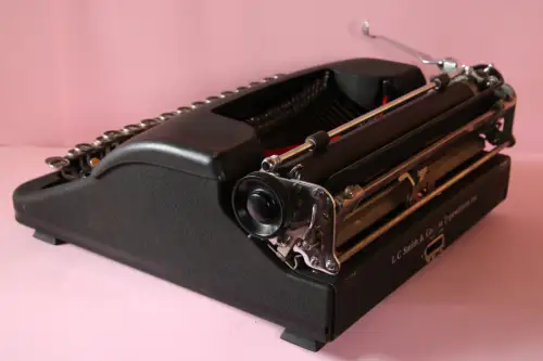 Vintage Smith Corona Clipper Floating Shift RAR old Turkish keyboard layout 1946