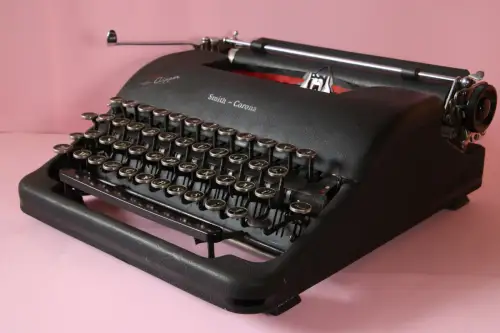 Vintage Smith Corona Clipper Floating Shift RAR old Turkish keyboard layout 1946