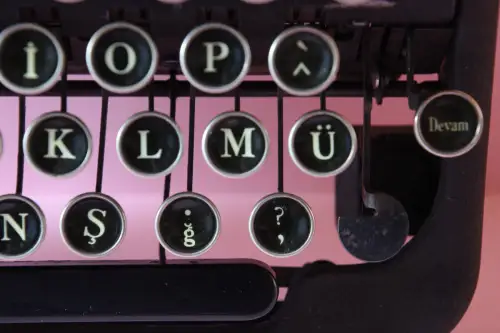 Vintage Smith Corona Clipper Floating Shift RAR old Turkish keyboard layout 1946