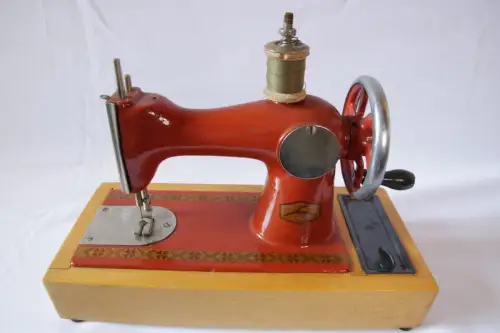 Vintage Kinder Sägemaschine Made in UdR Holzsohle funktionierendes Spielzeug ...