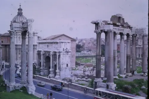 Original DIA Film Slide 35mm Rome in the 70s Street Scene Forum Romanum&Cars O1