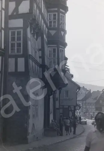 Orig Film Negativ DDR Stolberg  Fachwerkhäuser Strassenszene    1970s B14/5