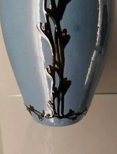 Jugendstil Keramik Vase mit Schlicker-Malerei Laeuger?