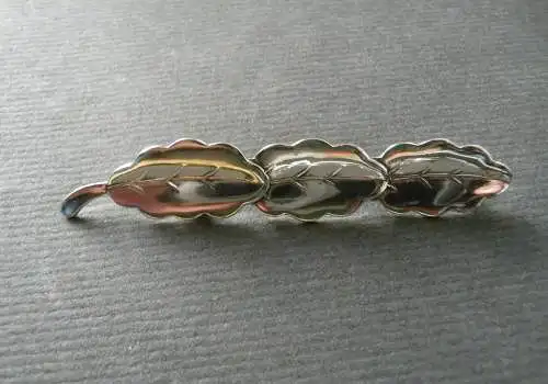 Brosche drei Blätter / Silber 800 KH