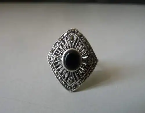 Silberring mit schwarzem Stein Raute / Silber 925