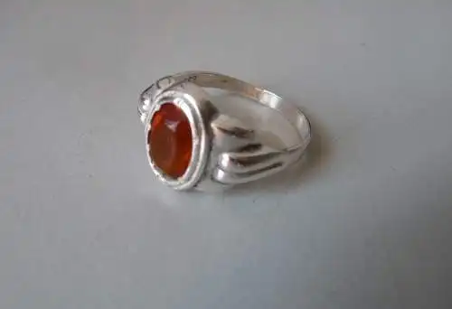 Silberring mit gelbem Stein Bernstein? / Silber 835