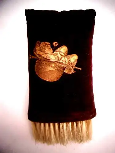 Nostalgie Hutbürste aus weinrotem Samt mit wunderschönem goldfarbenen Aufdruck