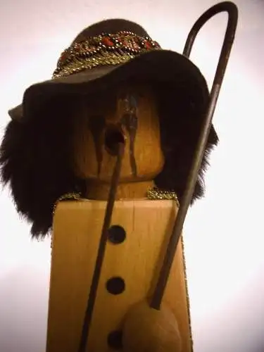 Außergewöhnlicher Vintage Räuchermann "Schäfer" Erzgebirge, verziert +unbenutzt!