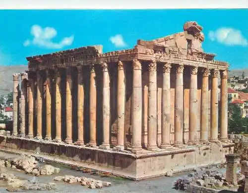 Leabanon Baalbeck Temple of Bacchus
