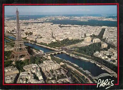 France Paris La Tour Eiffel, la Seine, le Palais de Chaillot