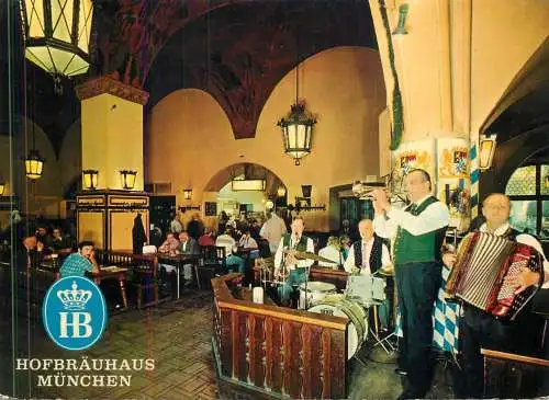 Germany Munchen Hofbrauhaus Weltberuhmte "Bierschwemme" mit Musikapelle