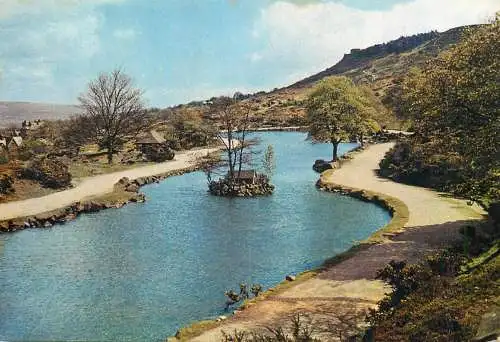England Yorkshire - The Tarn, Ilkley